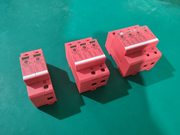 LK-C40浪涌保护器